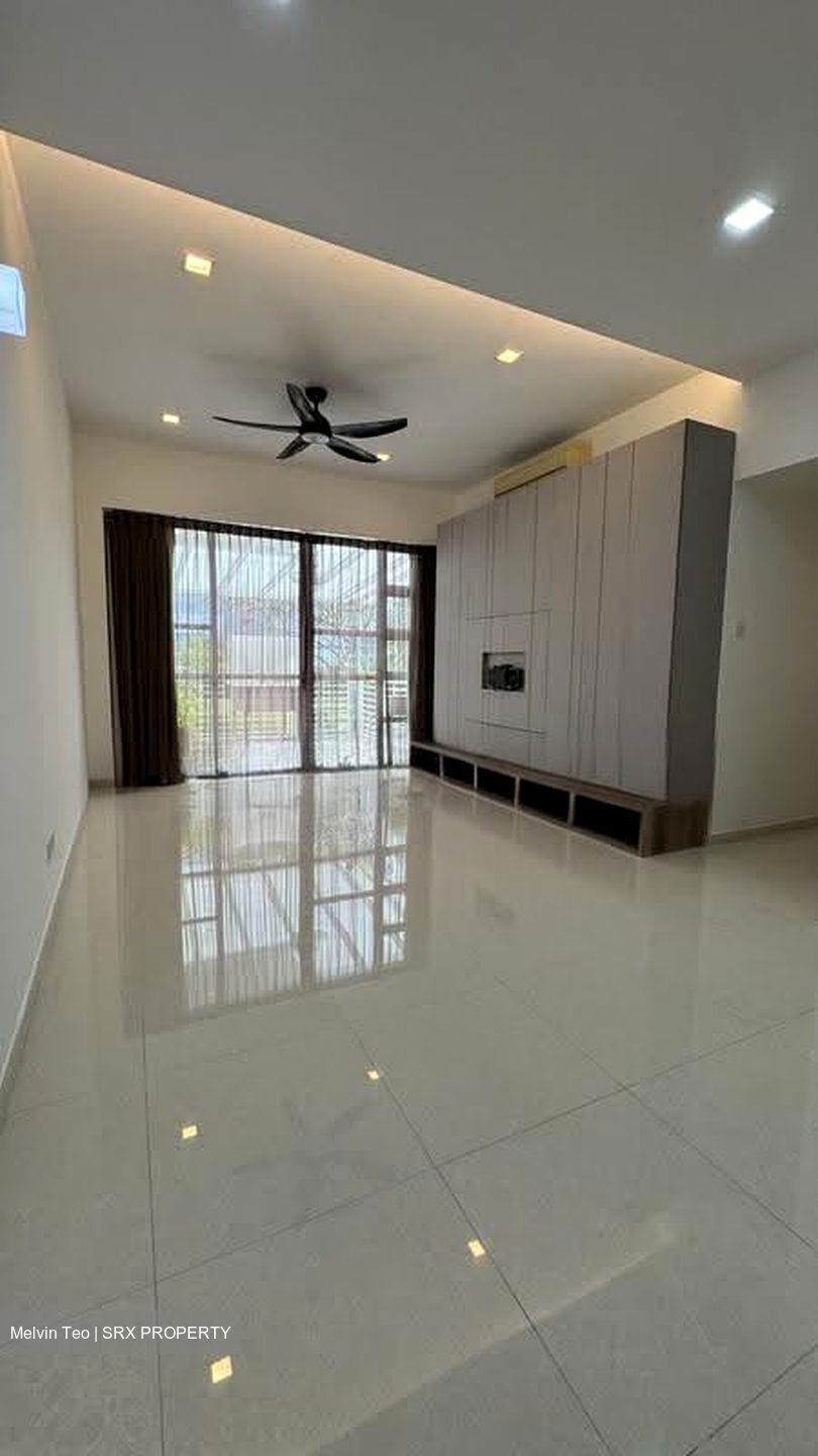 Poshgrove East (D15), Condominium #627951341